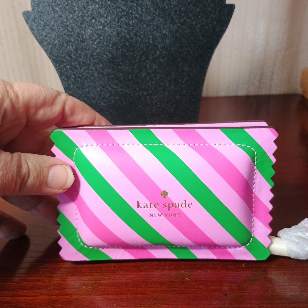 Kate Spade Sticky Situations Strawberry Gum Coin Holder. - Picture 3 of 5